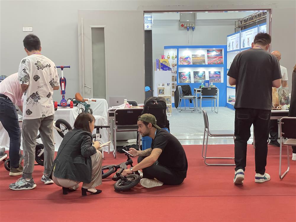 記者在廣交會跟老板們聊了聊:海外的市場依舊廣闊,中國工廠依舊可靠